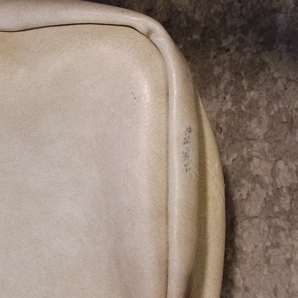 Sling cross body Bag vegan leather 🌸 - Picture 11 of 11